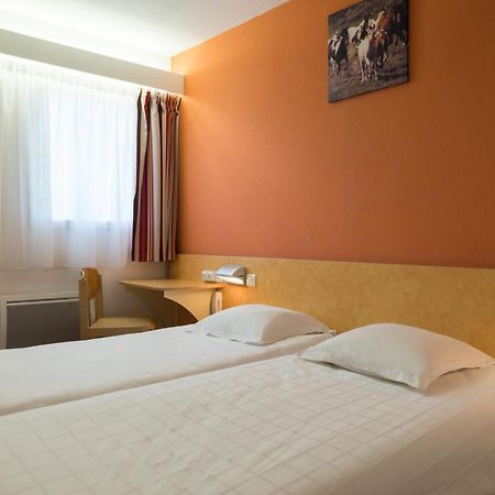The Originals Access, Hotel Saint-Flour Exteriör bild