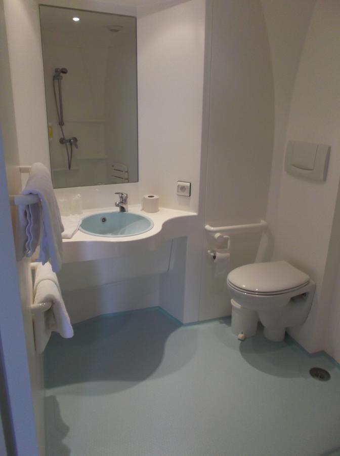 The Originals Access, Hotel Saint-Flour Exteriör bild