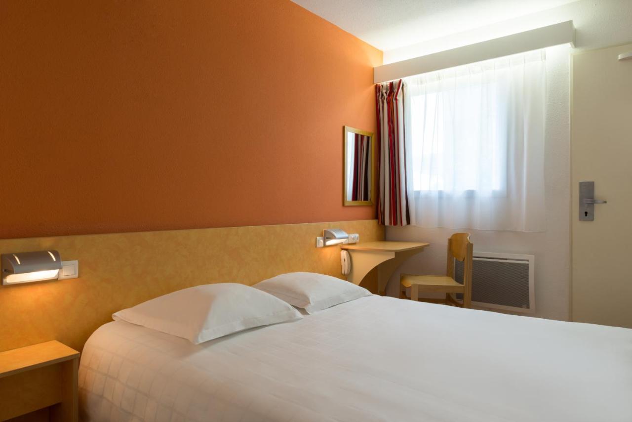The Originals Access, Hotel Saint-Flour Exteriör bild